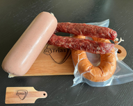 Een uniek FC Trias borrelplankje met ons clublogo!